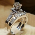Sparkling silver engagement ring set with large round center diamond and halo stones - US 7 / Silver