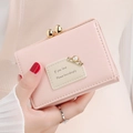 Petit portefeuille rose pâle pour femme en similicuir avec fermoir baiser doré - Rose Clair