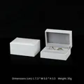 Scatola porta gioielli in ecopelle bianca con doppi slot per anelli, 7,3x5,0x3,5cm e 50g - Scatola per doppio anello bianca