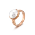 Anillo de acero inoxidable oro rosa con perla blanca y textura de corteza natural - Talla 7 / Oro rosa