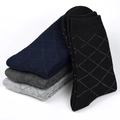 Thick winter thermal cotton socks with diamond pattern in black, navy, and grey tones - One Size / Dotted Line Argyle