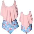 Bikini-Set für Mutter und Kind mit rosa Rüschen-Top und blauem Blumenmuster - Kinder 116 / Rosa Top Blumenmuster Unten