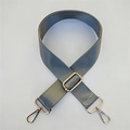 Tracolla regolabile in nylon grigio con moschettoni in metallo dorato per borse a tracolla - Grigio / Chiusura in Argento