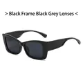 Modische schwarze quadratische Sonnenbrille mit dickem Rahmen und Krokodilmuster-Bügeln - Schwarzer Rahmen Graue Gläser