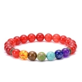 Dettaglio del bracciale chakra con perle di agata rossa e pietre naturali colorate - Agata Rossa 7 Chakra