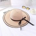 Cappello di paglia beige con nastro nero e tesa larga per le vacanze estive al mare - Nastri Sottili Doppi / Rosa Nudo