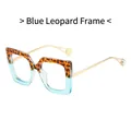 Modisches großes Brillenmodell in Braun-Leopard und lichtdurchlässigem Himmelblau-Finish - Demi Blau Gradient