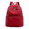 Sac à dos femme en nylon rouge avec poches matelassées et bretelles réglables - Bordeaux