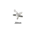 Detail eines 20 mm Seestern-Anhängers in Silber mit gepunkteter Oberflächenstruktur - 20mm