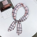 Pink plaid silk neck scarf with satin finish and classic grid pattern decoration - 70*70cm / Grid Pink