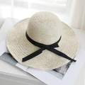 Elegante cappello di paglia color crema con fiocco nero, tesa larga per spiaggia e protezione solare - 55-58cm (Regolabile) / Beige