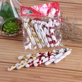 6er-Set bunte Kunststoff-Zuckerstangen für Tannenbaumschmuck auf einem Holzhintergrund - 6 Stk./Packung / Mischfarben (6 Stück/Packung)