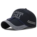 Berretto da corsa blu navy con visiera grigia e sottogola blu regolabile per uomo - Regolabile / Blu Notte