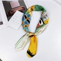 Foulard di seta con motivi geometrici gialli e blu per accessori da donna - 70cm / 2 Funivia Verde