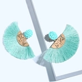 Pendientes modernos de borlas verde menta con forma de abanico y metal dorado - Pendientes de borla de abanico / Verde Fruta