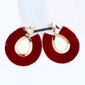 Pendientes bohemios dorados con flecos de borlas rojo oscuro y estilo vintage - Burdeos