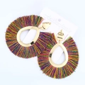 Pendientes bohemios dorados con detalles vibrantes de flecos de hilo multicolor - Pendientes grandes de borla de lágrima / Multicolor