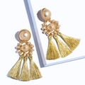 Etnische retro gouden kwastoorbellen met halfronde knopjes en metalen franjes - Goud
