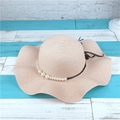 Cappello di paglia pieghevole rosa da donna con catena di perle ed elegante tesa larga - M (56-58cm) / Rosa Chiaro