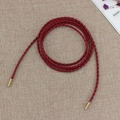 Catenina da vita intrecciata bordeaux con eleganti punte in metallo dorato per abiti - Rosso