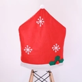 Funda de silla navideña roja con copos de nieve y bayas para decoración de festividades - 65*50cm / Funda de Silla de Copo de Nieve de Tela no Tejida