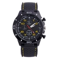 Montre sport homme avec bracelet silicone noir couture jaune et cadran à trois compteurs - Surpiqûres Jaunes