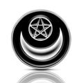 Spilla punk gotica con pentagramma e mezzaluna, smalto nero e finitura argento - Stella Luna Circolare