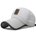 Berretto da baseball in mesh grigio chiaro traspirante con visiera lunga e patch in pelle - Regolabile / Grigio chiaro