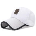 Cappellino da baseball traspirante in mesh bianco e nero con toppa in pelle e visiera lunga - Regolabile / Bianco