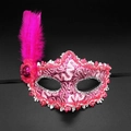 Elegante maschera in pizzo rosa per carnevale con piume e dettagli di paillettes - Cilindro Piuma Rosa Rosso