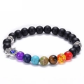 Lava chakra armband met Hamsa Hand bedel en kleurrijke natuurstenen kralen - Hamsa Hand / 7 Chakra's / Matte Steen Stijl