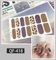 Detail von Leopardenmuster-Nagelaufklebern Modell QF-418 mit braunem und lila Muster - QF418 Braun Beige Leopard