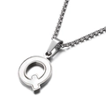 Collier lettre Q moderne avec incrustation de nacre et chaîne en acier argenté pour femme - Style Q (KN81195-K)