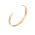 Vista de detalle de un brazalete abierto en forma de C de acero inoxidable pulido 6mm - Dorado (Diámetro Interior 65MM)