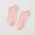 Soft pink low-cut cotton socks featuring fine vertical ribbing and elastic cuffs - Standard Type / Pink