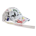 Détail d'une casquette en coton blanc avec graffitis colorés et sangle longue réglable - Blanc Papillon Longue Sangle