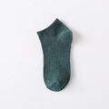 Deep green low-cut knit cotton ankle socks with fine vertical ribbing and reinforced cuffs - Bare Socks / Dark Green