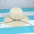 Sombrero de paja beige tejido con elegante perla y detalle de lazo decorativo - M (56-58cm) / Beige