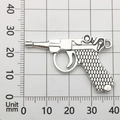 Pistolen-Anhänger aus Legierung in Silber auf Maßband-Hintergrund, 38mm Länge - Pistole 9167 (6,1g)