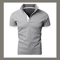 Detalle de polo gris con bordes blancos de contraste en el cuello y las mangas - XL / Gris claro