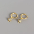 Boucles d'oreilles minimalistes en argent S925 avec pendentifs étoile et oxydes de zirconium - Argent 925 / Or