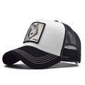 Cappellino trucker classico bianco e nero con toppa lupo ricamata e rete traspirante - Regolabile / Nero e Bianco-Ricamo Lupo(1)
