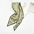 Groene zijden sjaal met gouden kettingprint en ruitjes voor handtas decoratie - Kettingrooster Bonengroen