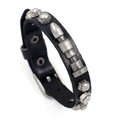 Schwarzes Lederarmband im Punk-Stil mit silbernen Bullet-Studs und Sechskantmuttern - Schwarz