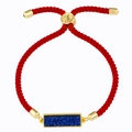 Verstellbares rotes geflochtenes Armband mit goldenem Rechteck und blauem Kristall - Rotes Seil Königsblau