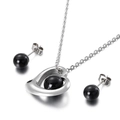 Set gioielli in acciaio inox con collana a cuore e orecchini a perno neri tondi - Pendaglio a Cuore con Perline Nere / Set Colore Acciaio (KS114980-Z)