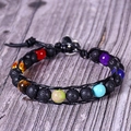 Bracciale multistrato in pelle e pietra lavica con perle chakra e ciondolo a cuore - 7 Chakra Pietra Lavica Chiusura a Cuore (Stile 01)