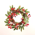 Weihnachtskranz mit roten und schwarzen Beeren, Tannenzapfen und Blättern auf Rebe - Großer Kiefernzapfen Kranz 30cm