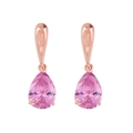 Dettaglio degli orecchini a goccia in oro rosa con pietre preziose rosa scintillanti - Rosa