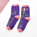 Wadenhohe lila Baumwollsocken mit rosa Details und Meerjungfrauen-Algen-Mustern - Lila Meerjungfrau